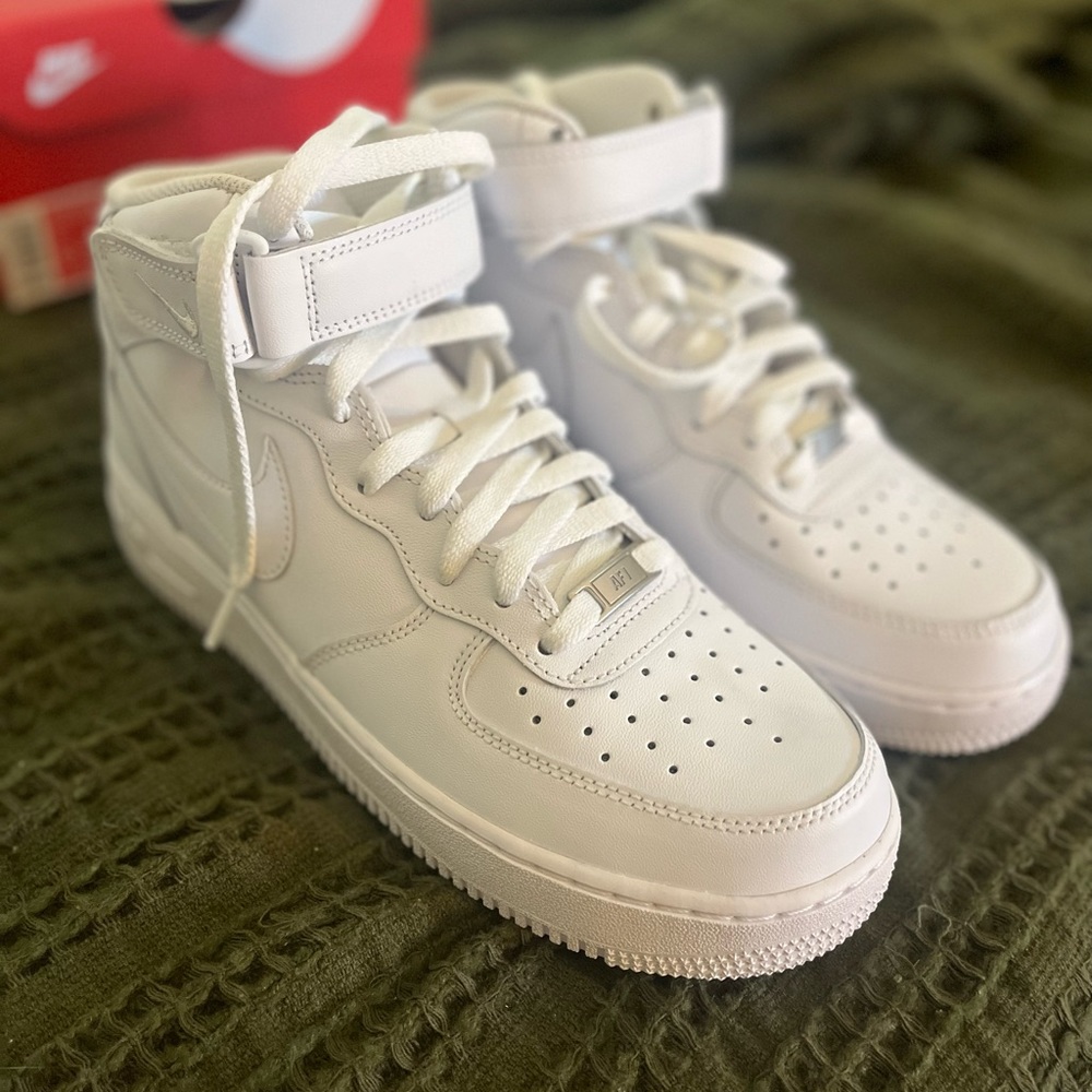 Nike Air Force 1